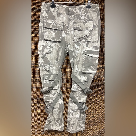 Sample Industries Other - Sample Industries, Men's Camouflage Cargo Pants‎ with straps, Size: Small